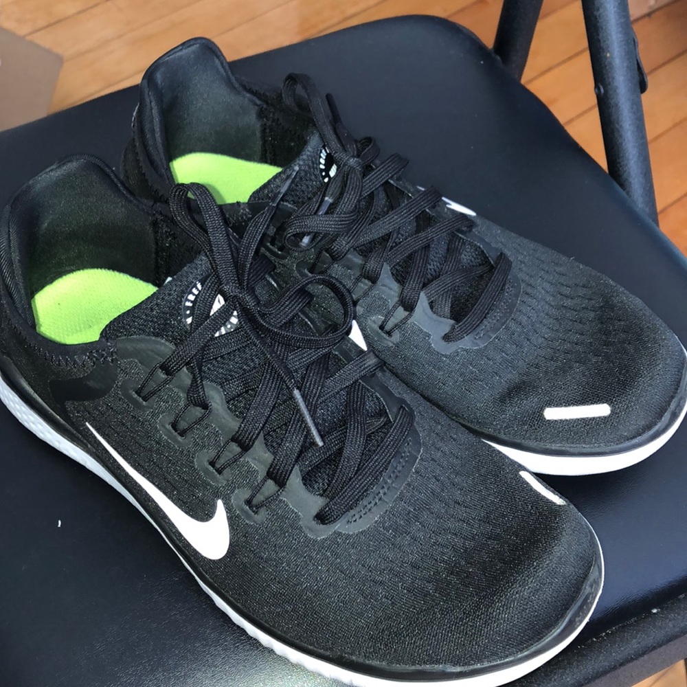 Nike Free Runs